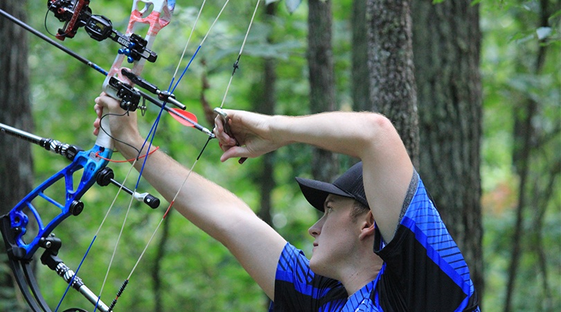 How to Adjust Compound Bow Draw Length